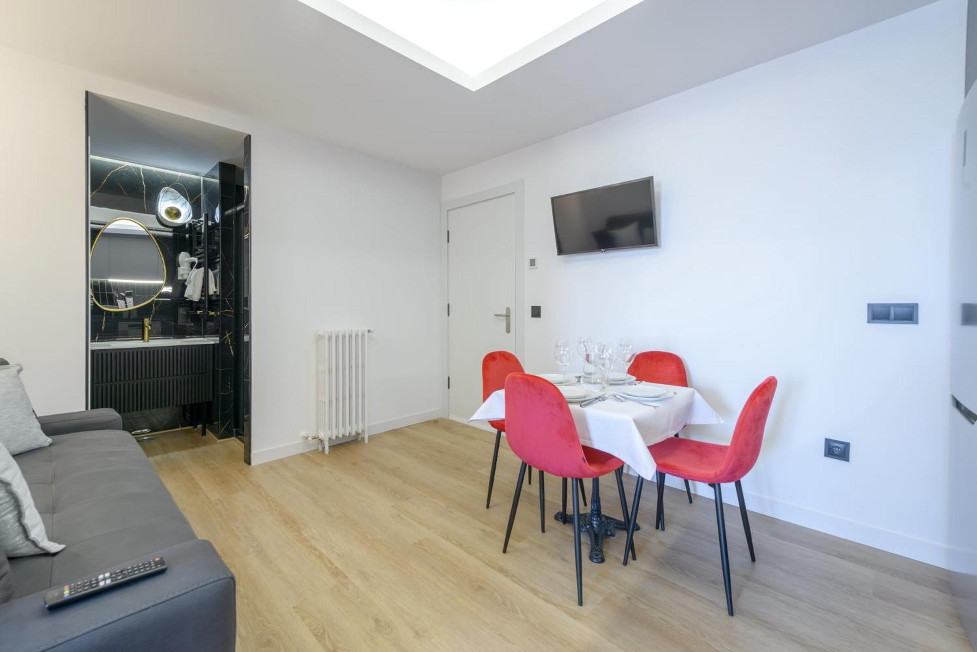 Gran Via Capitals By Monaro***** Apartment มาดริด ภายนอก รูปภาพ