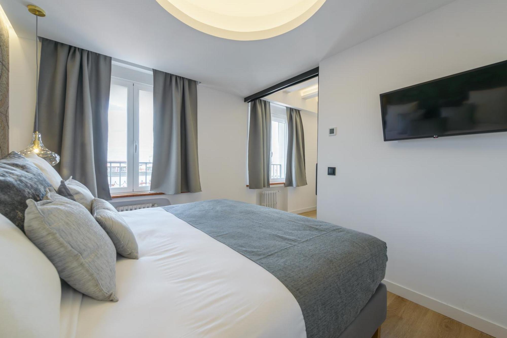 Gran Via Capitals By Monaro***** Apartment มาดริด ภายนอก รูปภาพ